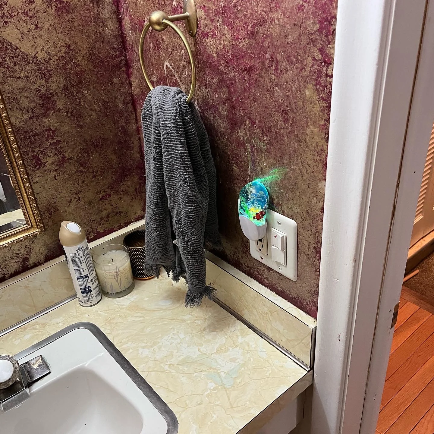 Half Bath — photo 4
