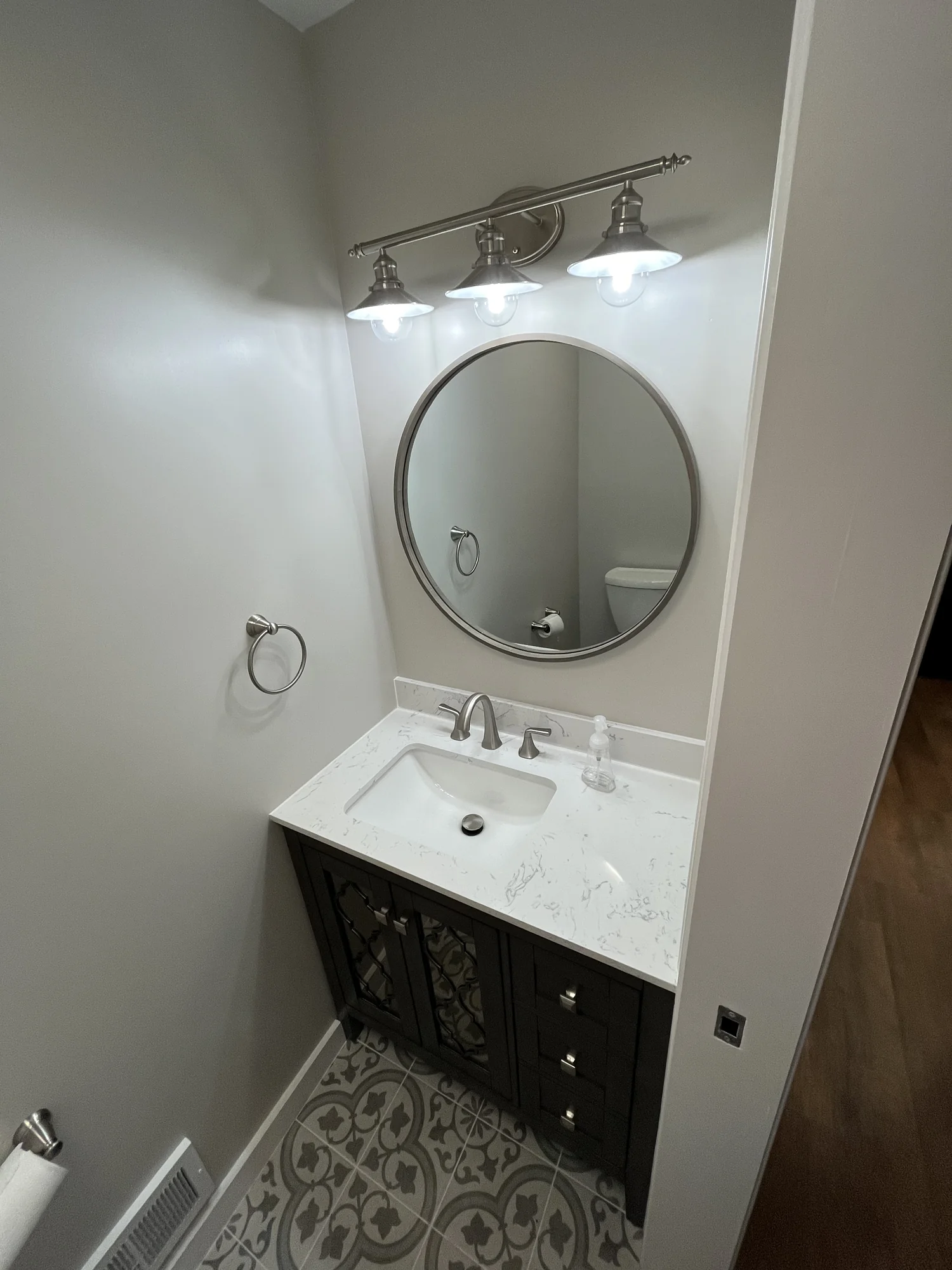 Half Bath — photo 13