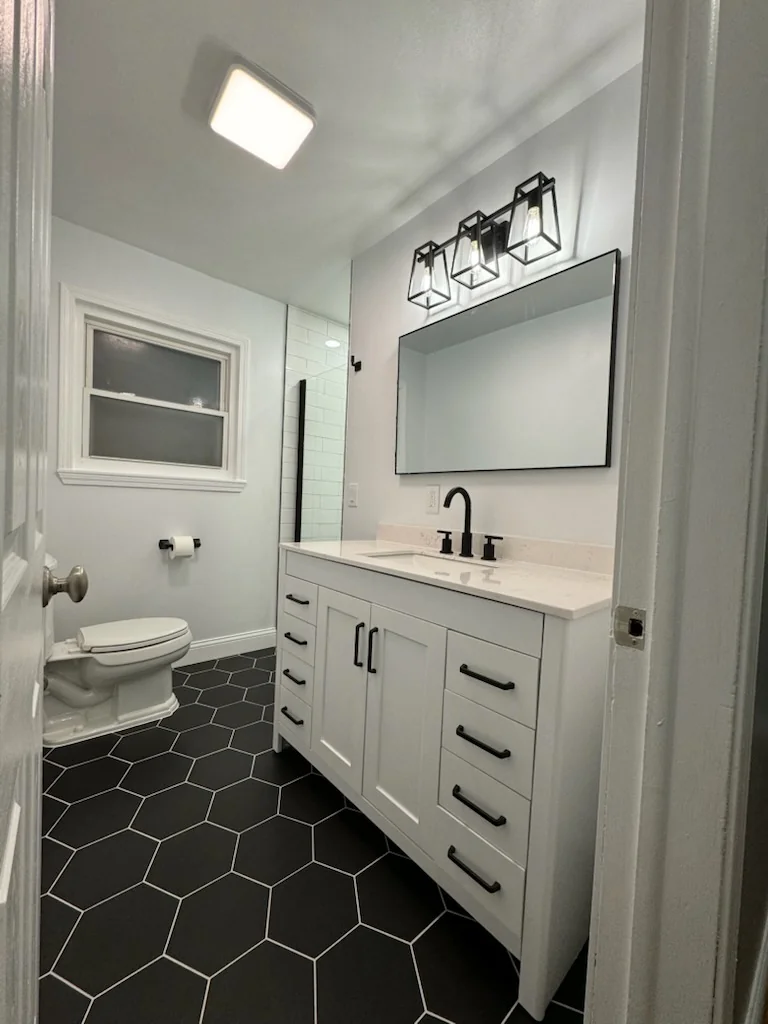 Saint Clair Shores Bath — photo 2