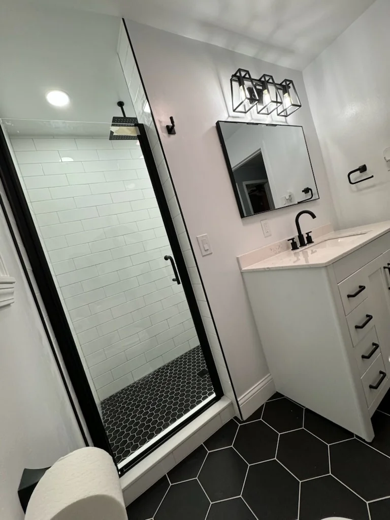 Saint Clair Shores Bath — photo 3