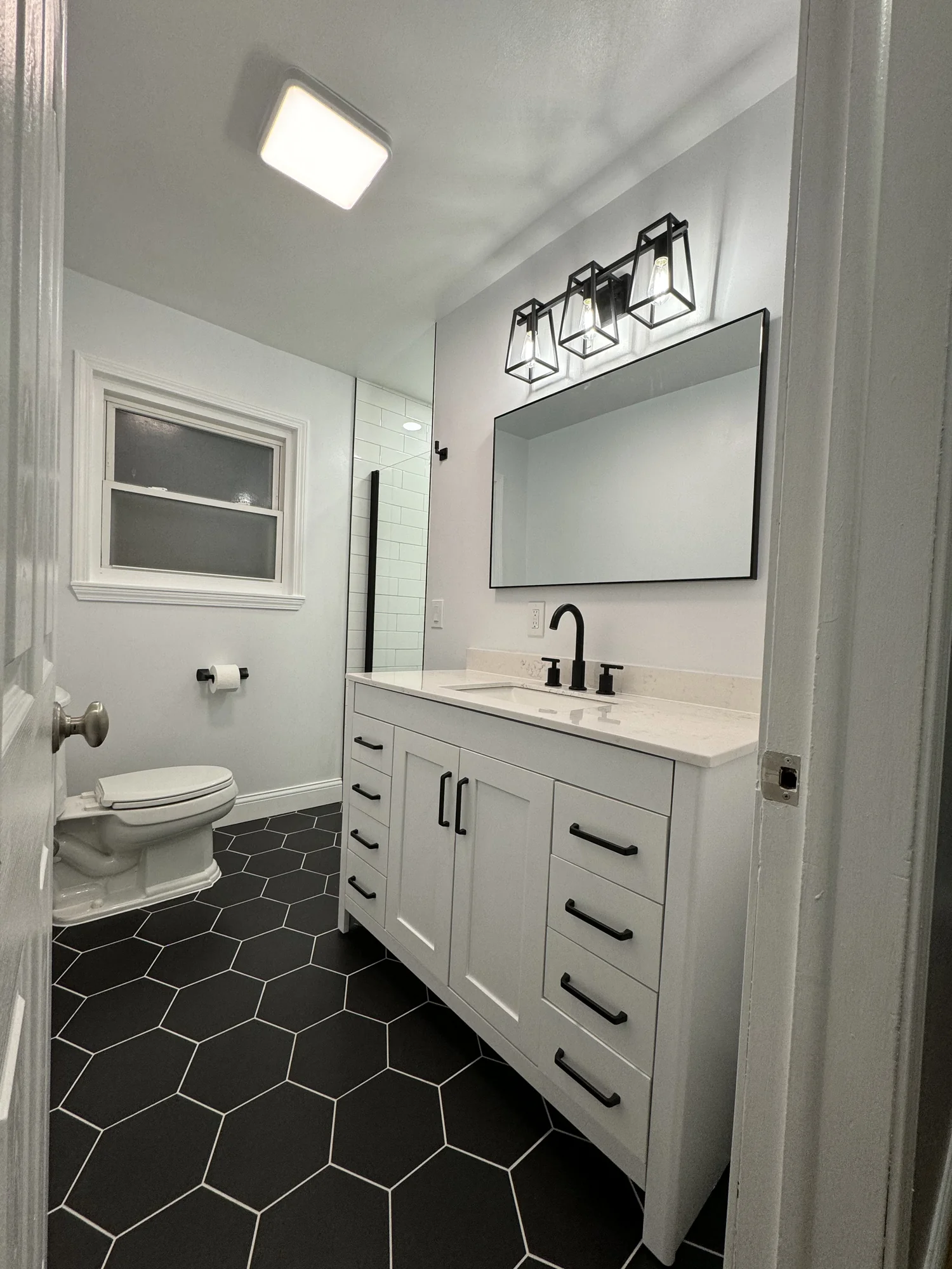 Subway-Tile Niche-Shower Bath — photo 17