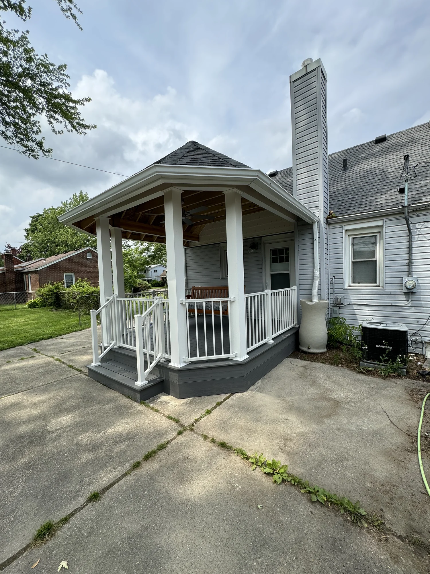 Covered Deck — photo 12