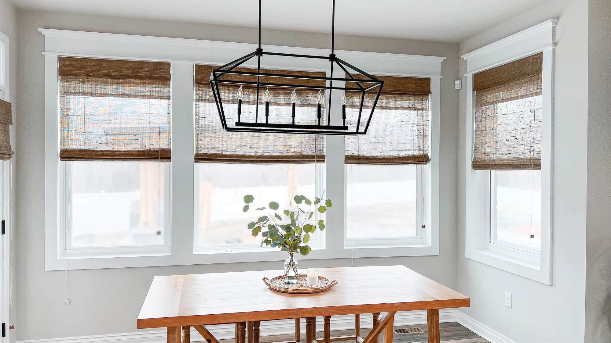 Bay-Window Dining Room — photo 1