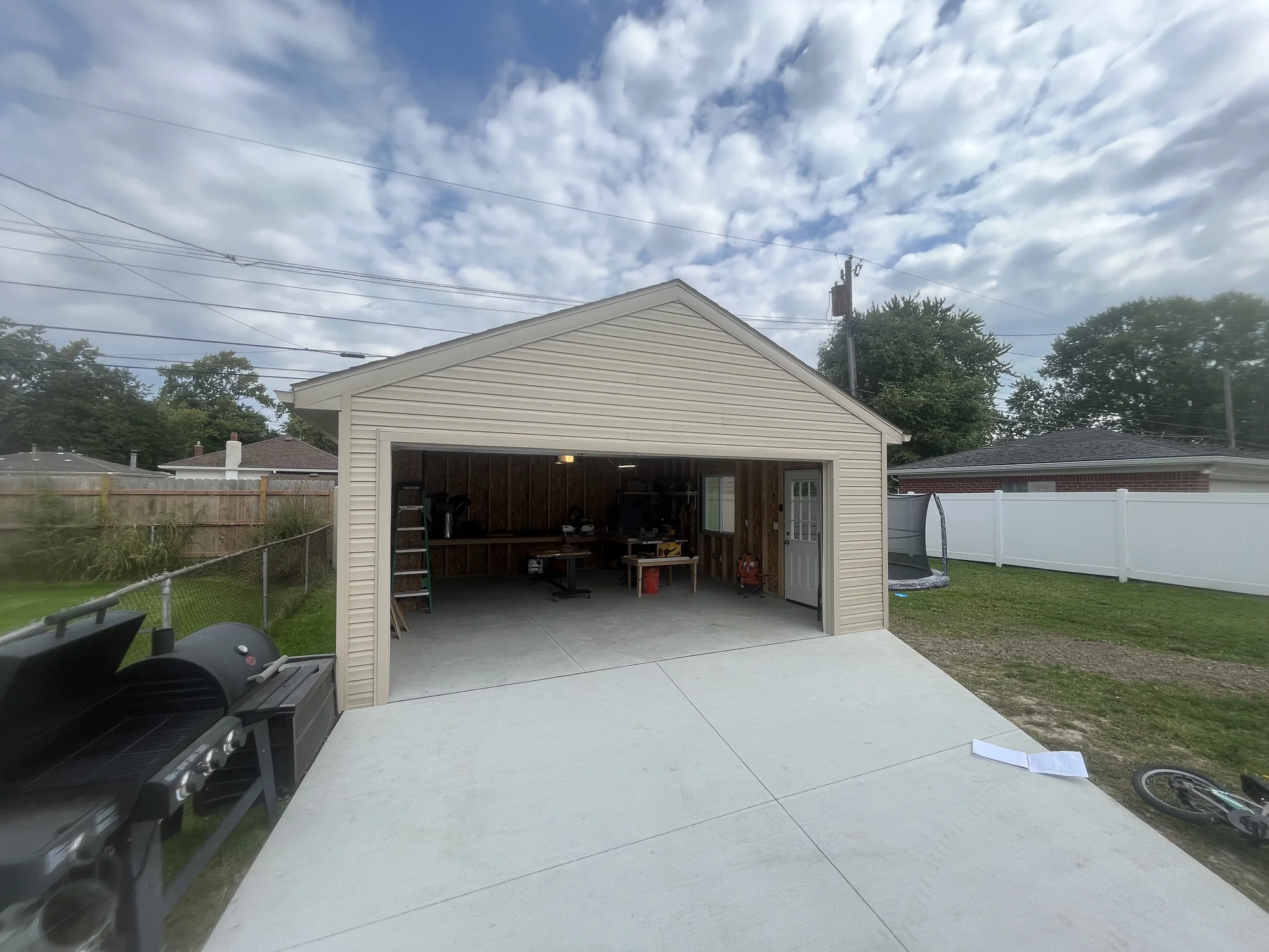Detached Garage — photo 4