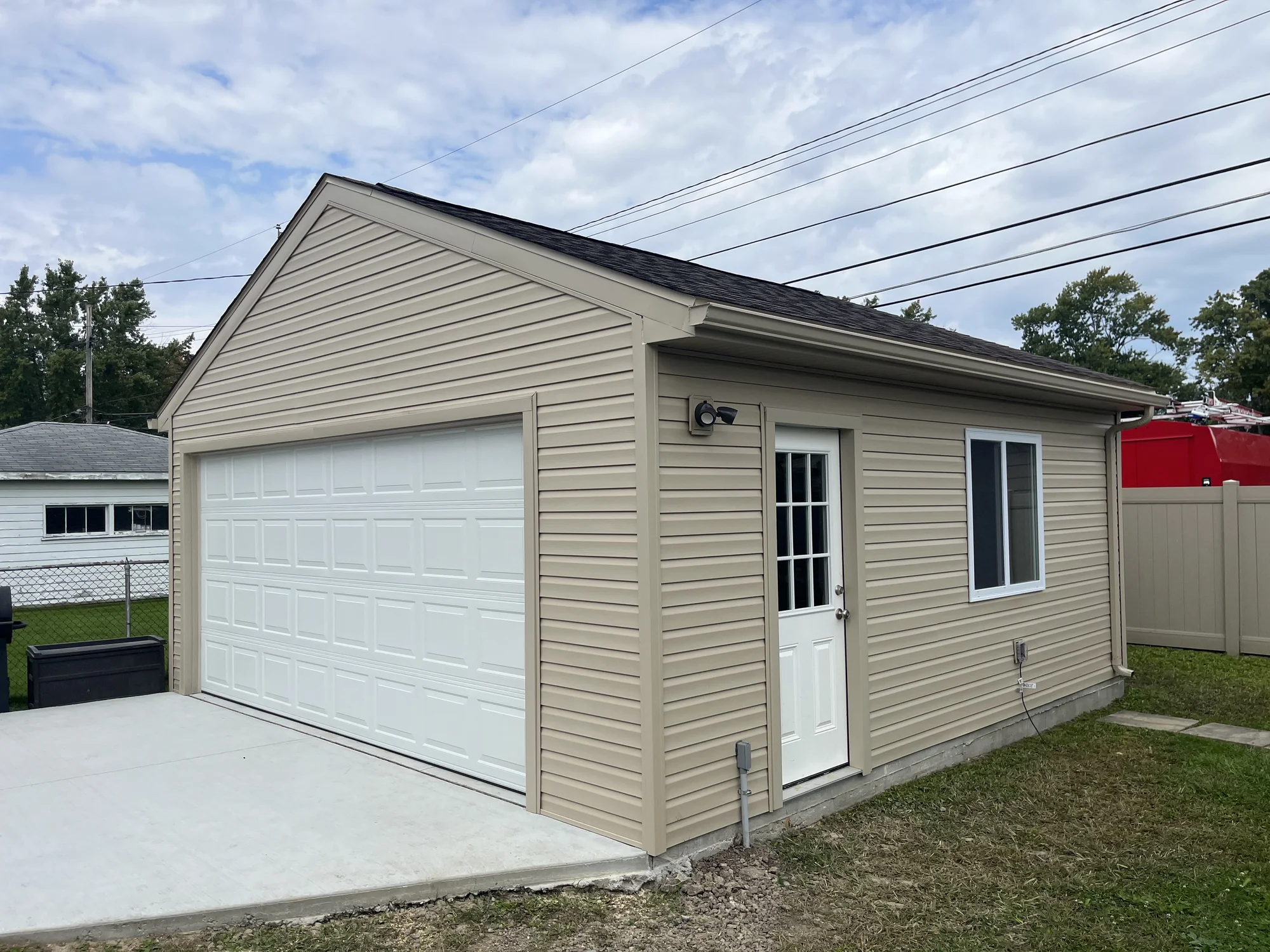 Detached Garage — photo 6