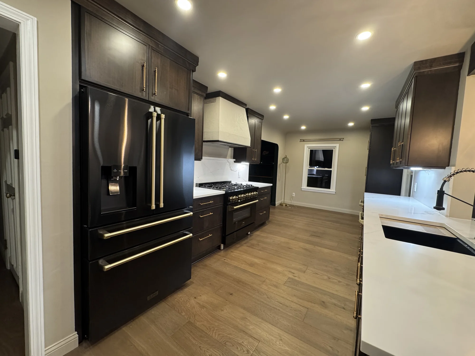 Dark Cabinet + Beam Kitchen — photo 6
