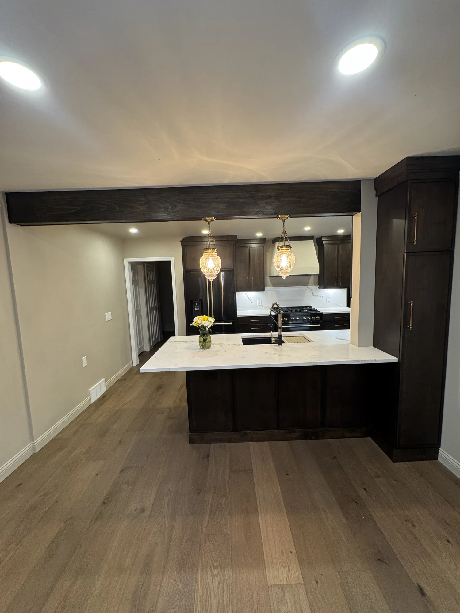 Dark Cabinet + Beam Kitchen — photo 11