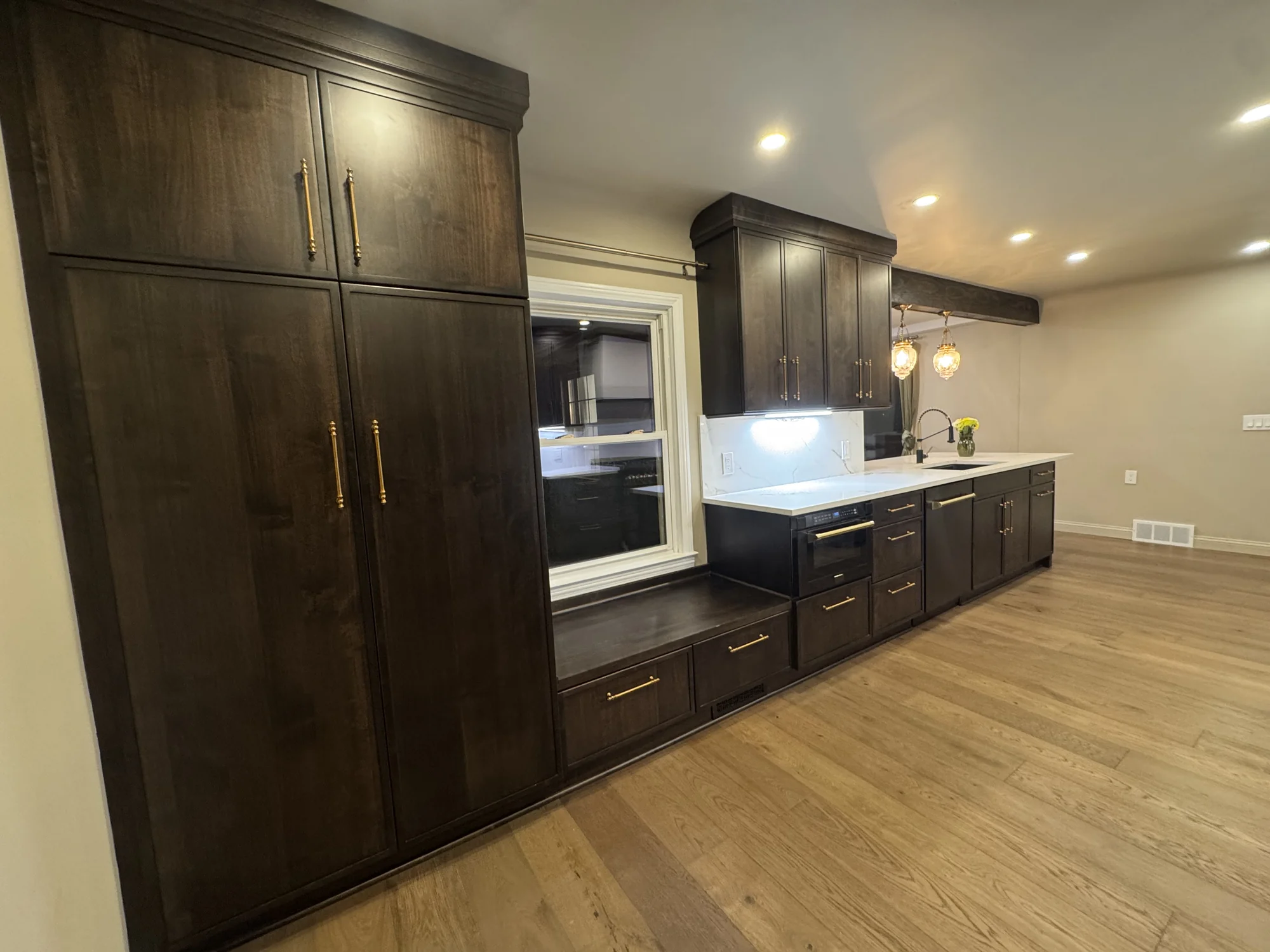 Dark Cabinet + Beam Kitchen — photo 21