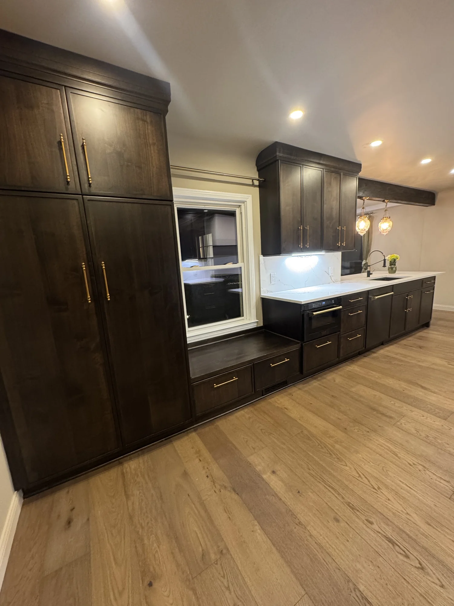 Dark Cabinet + Beam Kitchen — photo 22