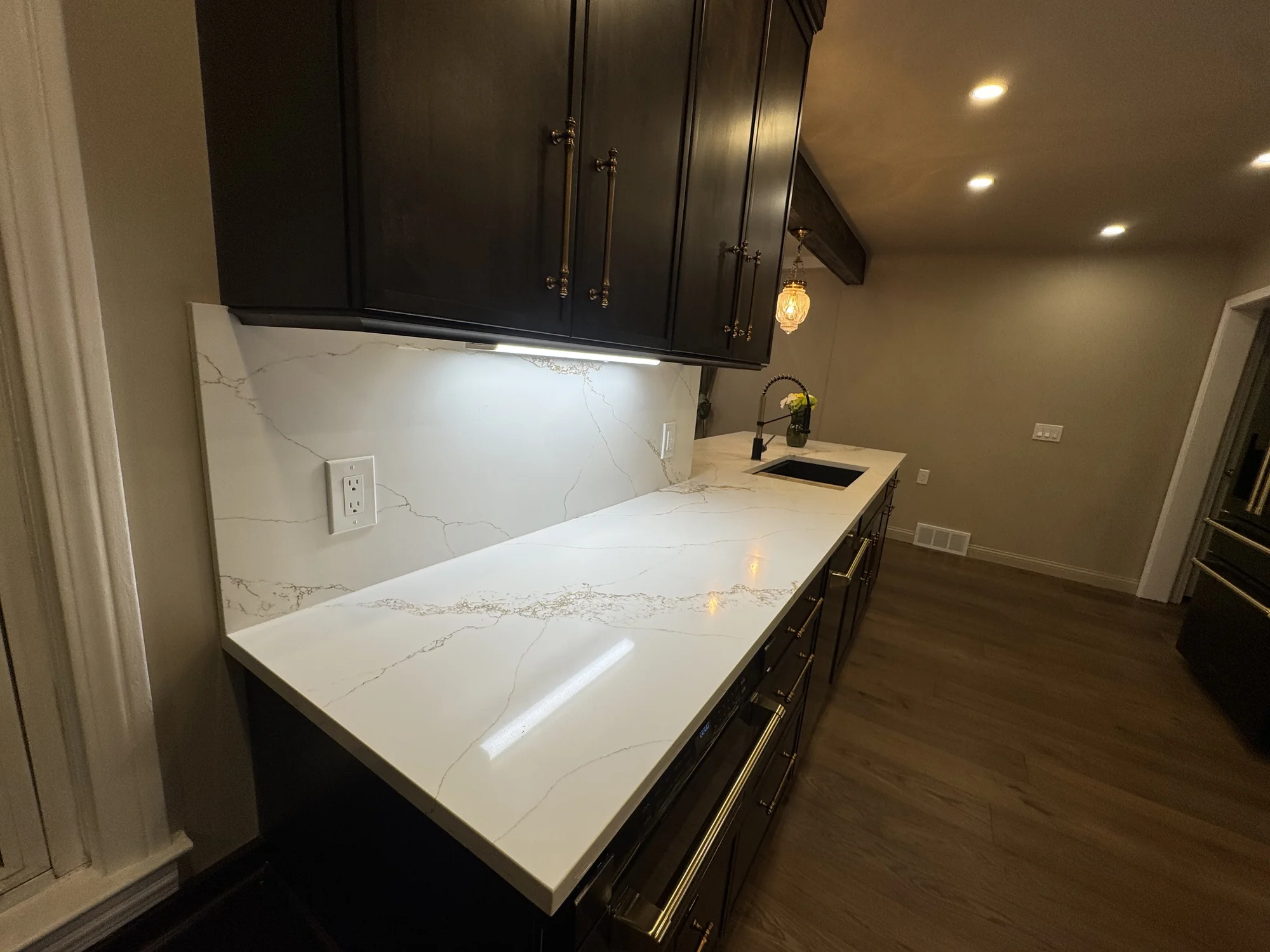 Dark Cabinet + Beam Kitchen — photo 26