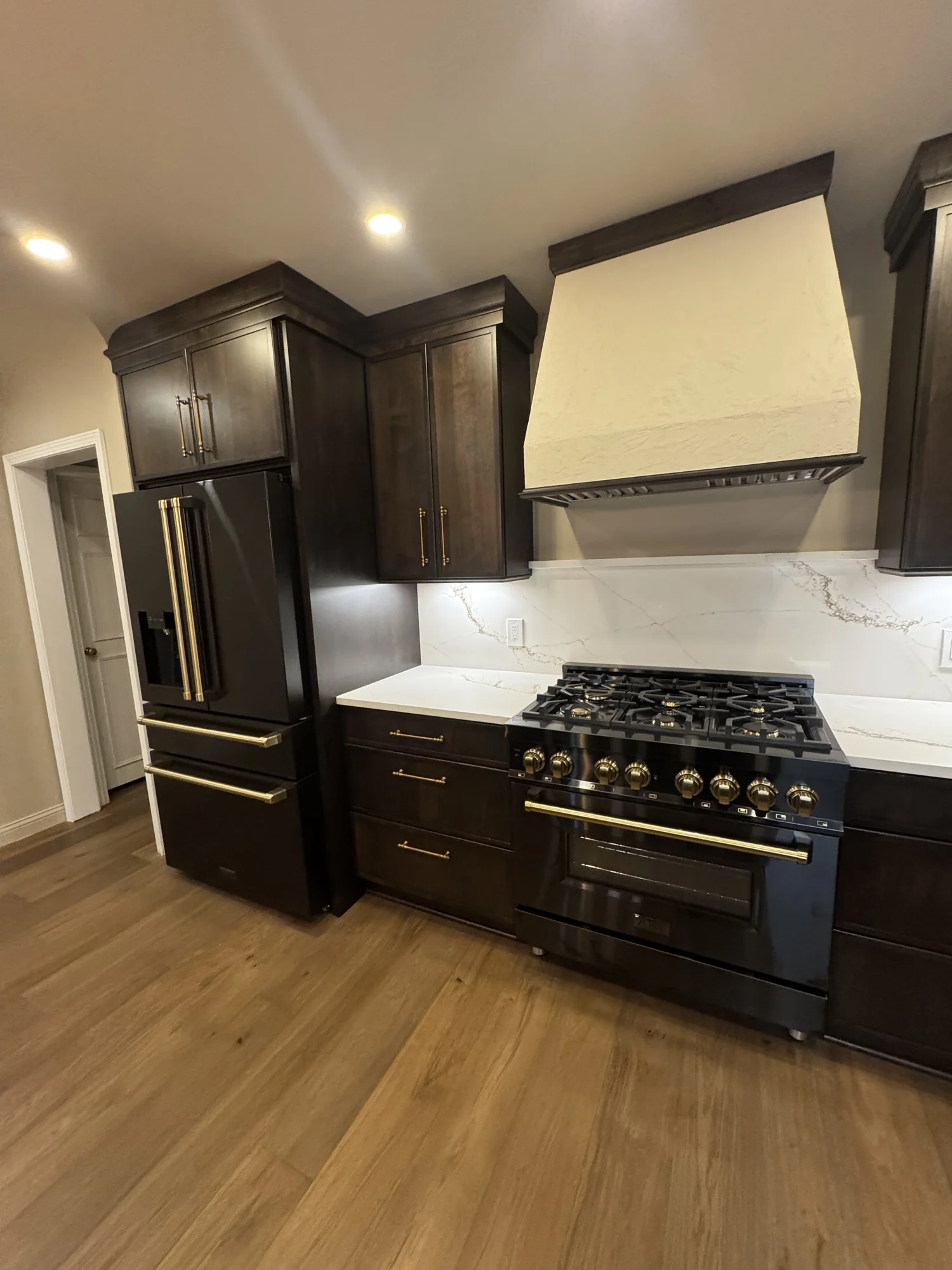 Dark Cabinet + Beam Kitchen — photo 30