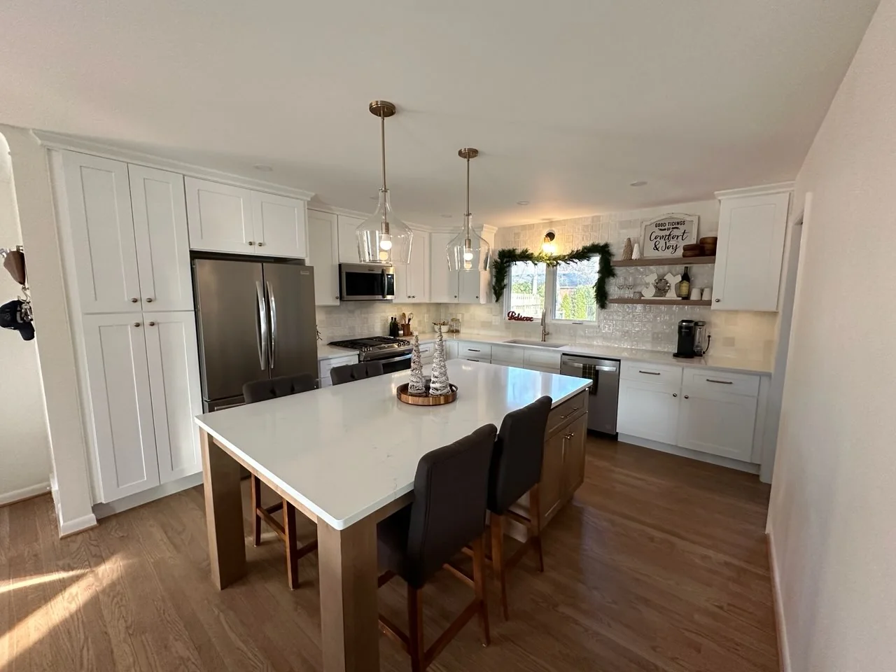 Saint Clair Shores Kitchen — photo 3