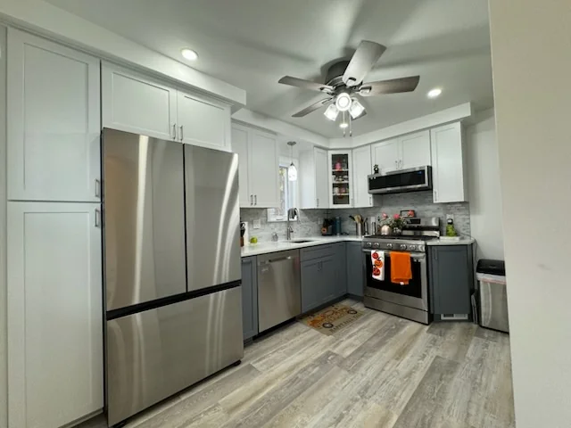 Saint Clair Shores Kitchen — photo 2