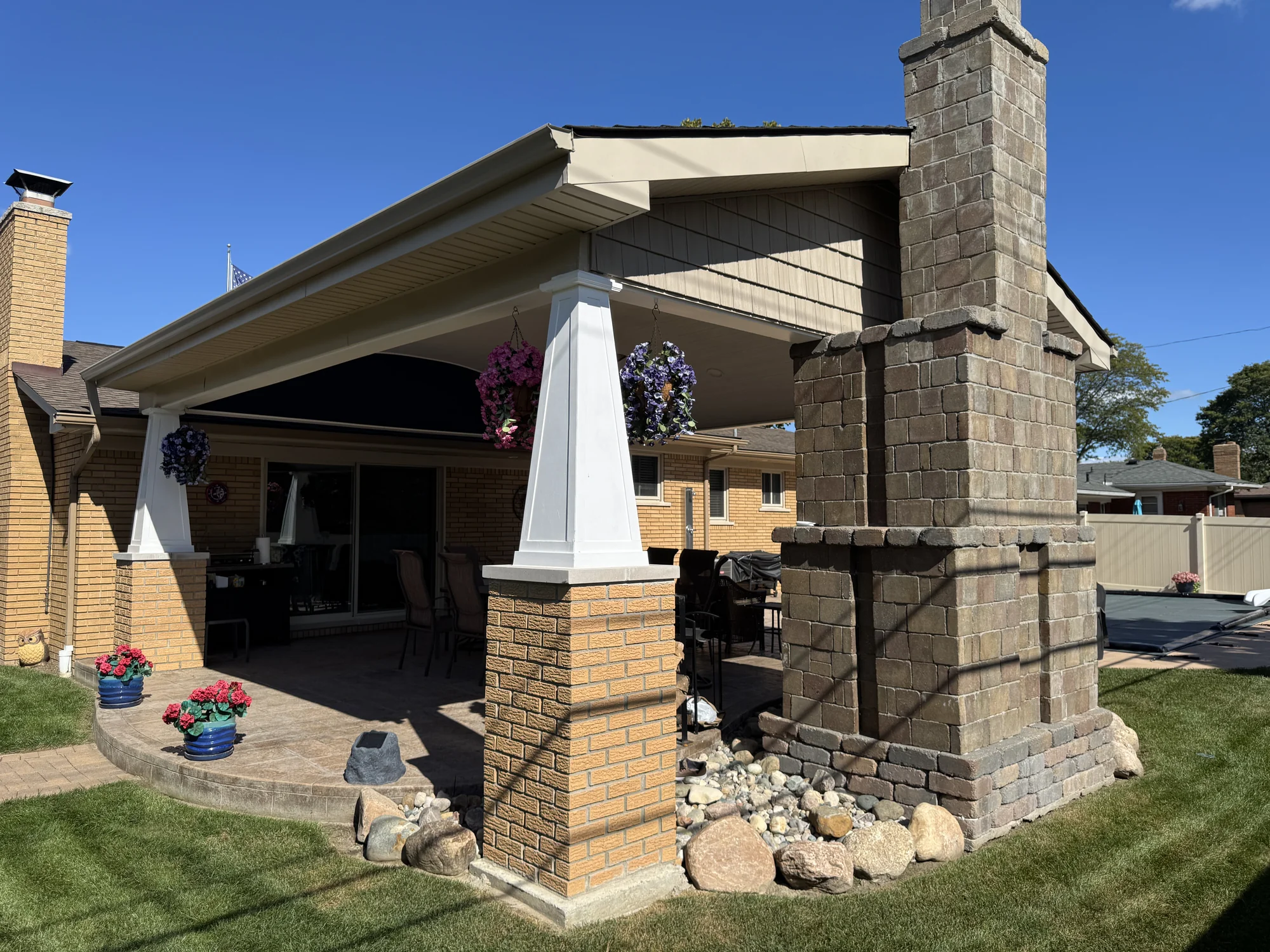Stone-Chimney Pergola — photo 2