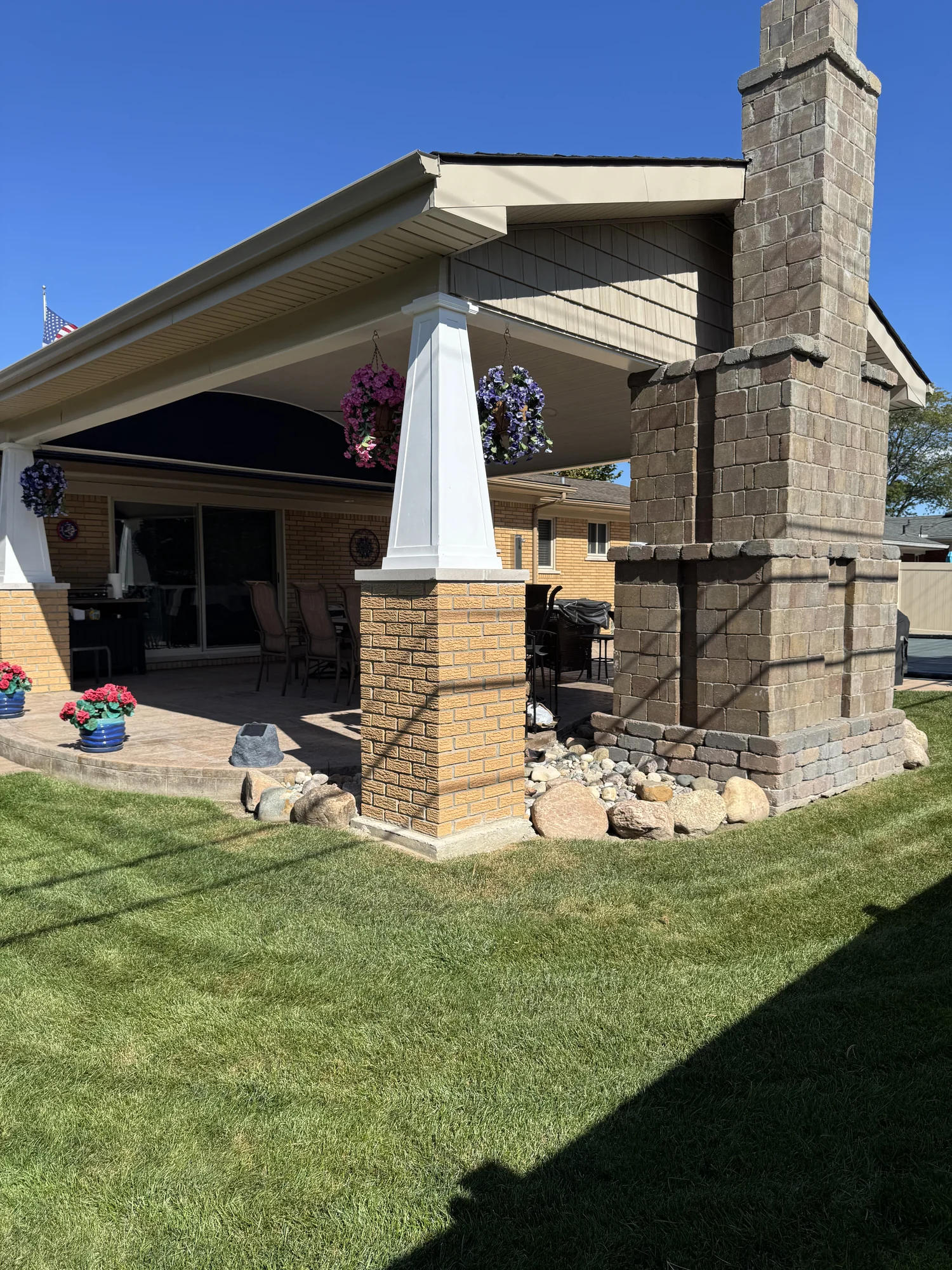 Stone-Chimney Pergola — photo 3