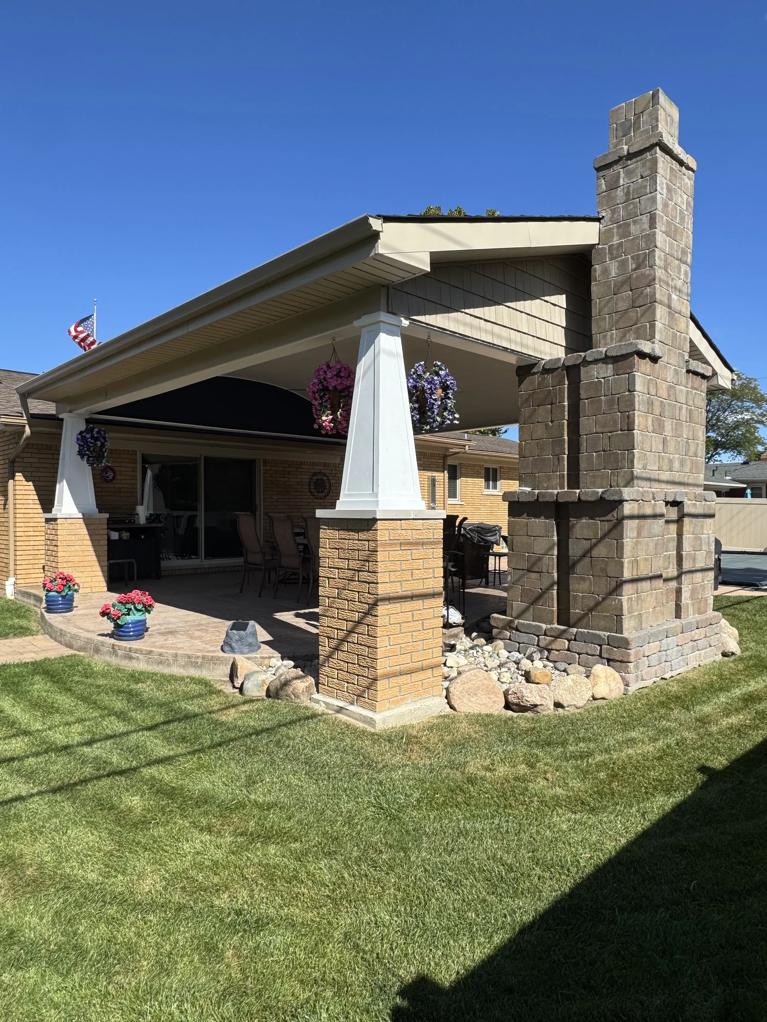 Stone-Chimney Pergola — photo 4