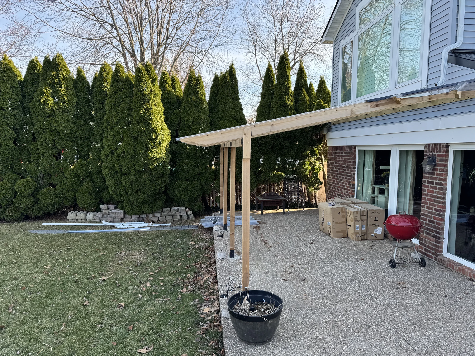 Covered Porch — photo 4