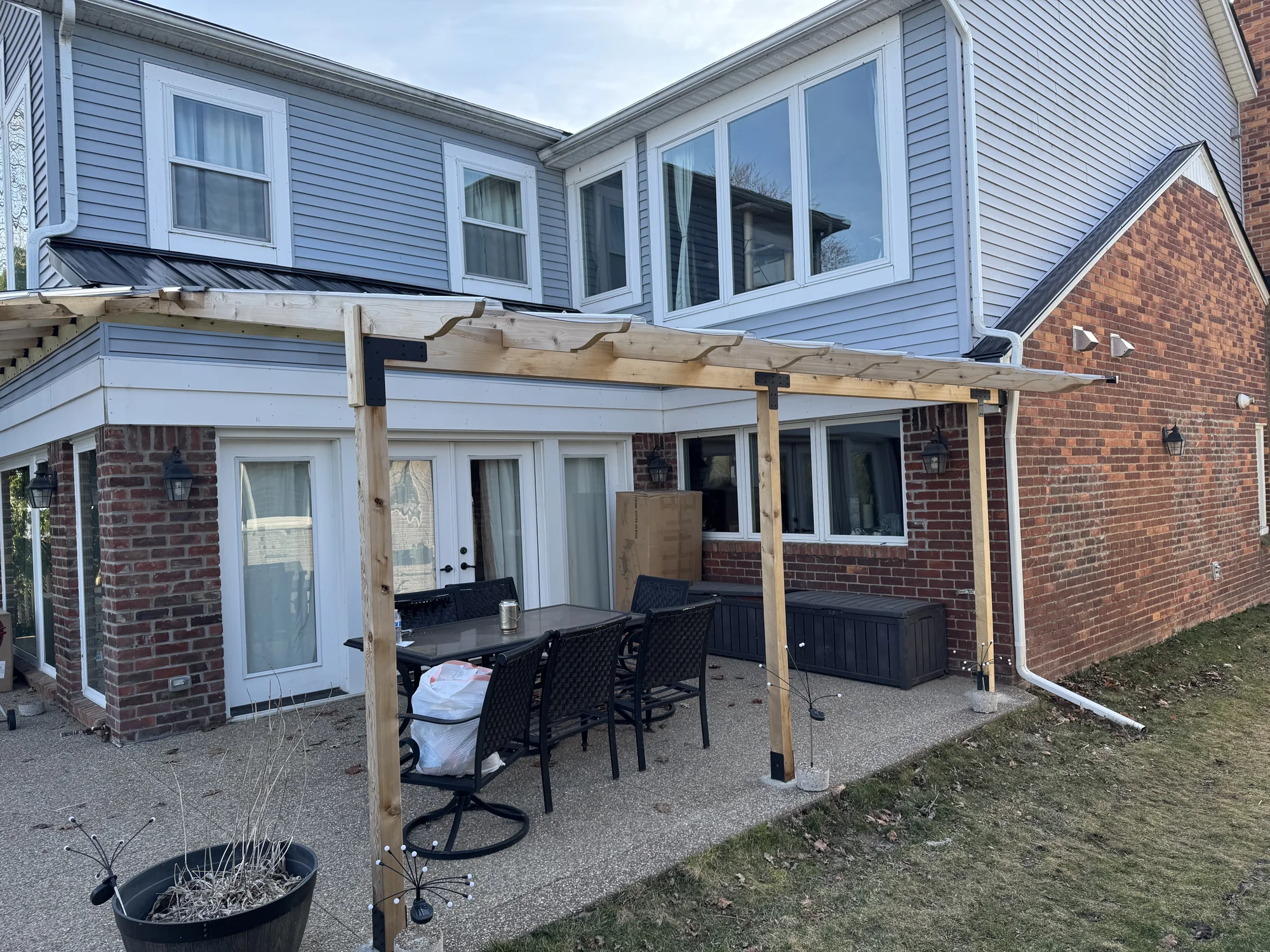 Covered Porch — photo 13
