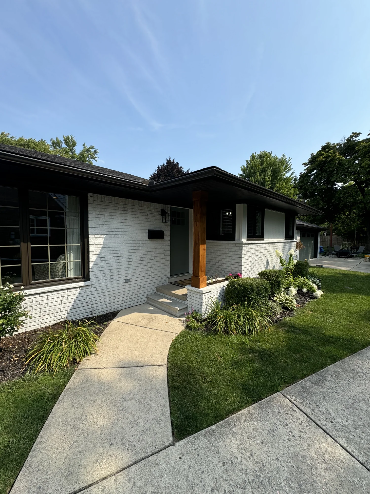 White-Siding Sunroom — photo 1